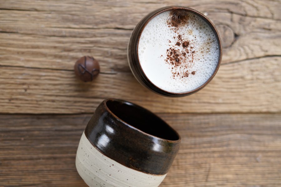 Keramik Mocca Kaffee Becher handgetöpfert  -  braun beige natur